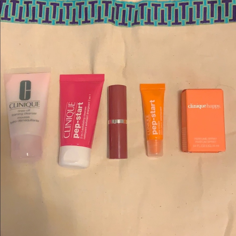 Clinique traveling kit (4 pieces)